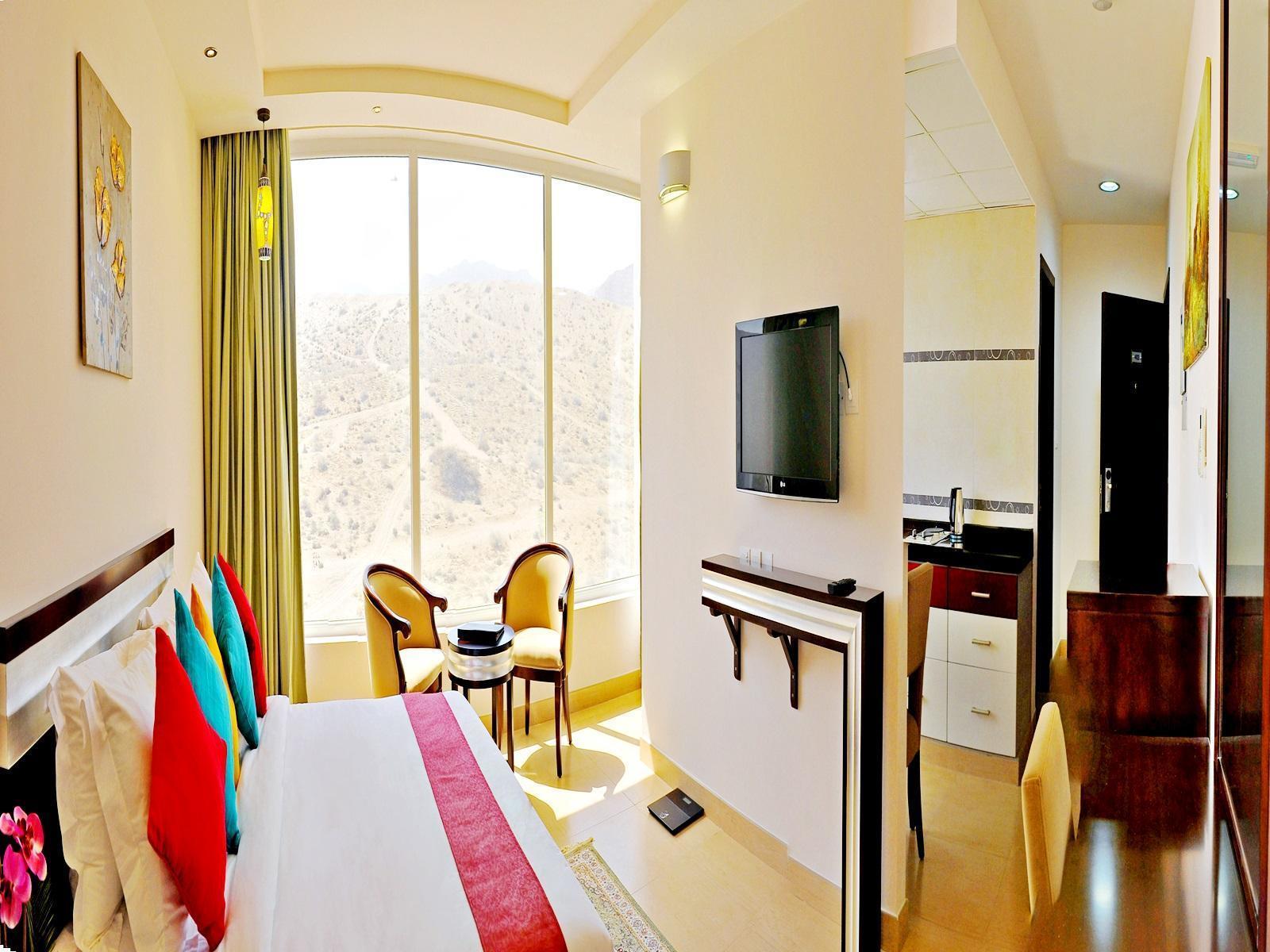 Centara Life Dunes 3* Masqat